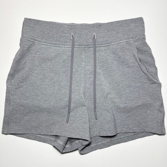Lululemon Every Moment Short *3.5" in Heathered Mod Medium Grey / Slate - Picture 4 of 8